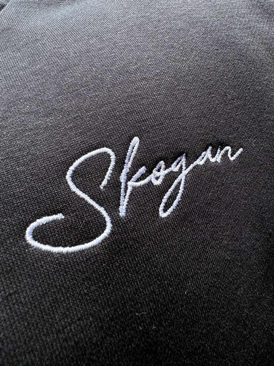 Skogan Schriftzug - Fluffy Sweatpants